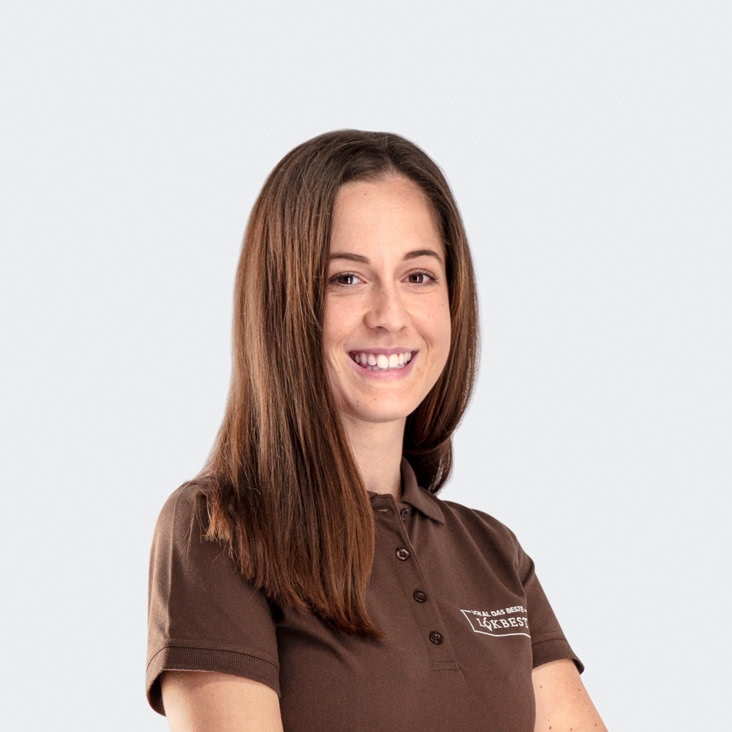 Mitarbeiterin Myriam Kim Haber LOKBEST Store Marketing und Vertrieb
